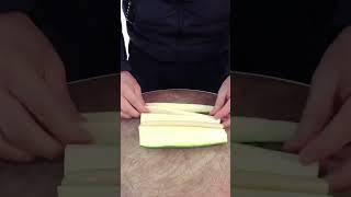 Perfect Zucchini cutting trick . Chinese Style. #shrots #chefsufiyan #vairalvideo