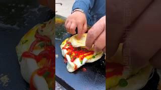 Chinese Burger Fried eggs with tomato sauce