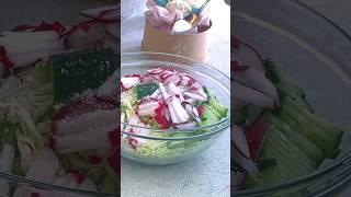 Салат весенний из ранней капусты/spring cabbage salad with cucumber and radish