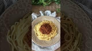 Спагетти Болоньезе - классическое итальянское блюдо#shorts #паста#рецепты